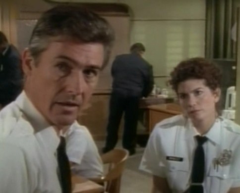 Angus MacGyver Trucs et Astuces - 7x04 Le Syndrome de Prom�th�e - Earl Stringer et Rachel